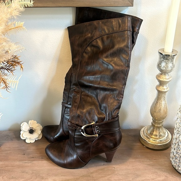 Brown Boots - Picture 1 of 5